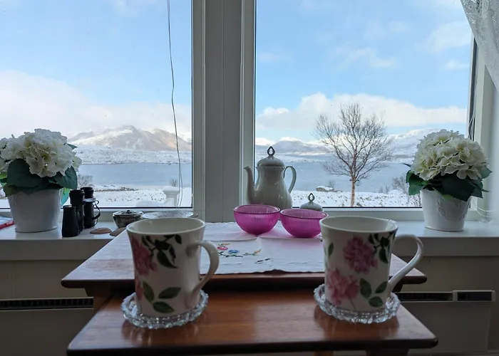 Lauvasstua-Charming House By The Sea